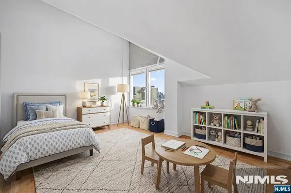 600 Harbor BLVD #1019, Weehawken, NJ 07086