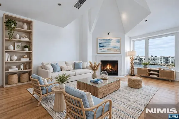 600 Harbor BLVD #1019, Weehawken, NJ 07086