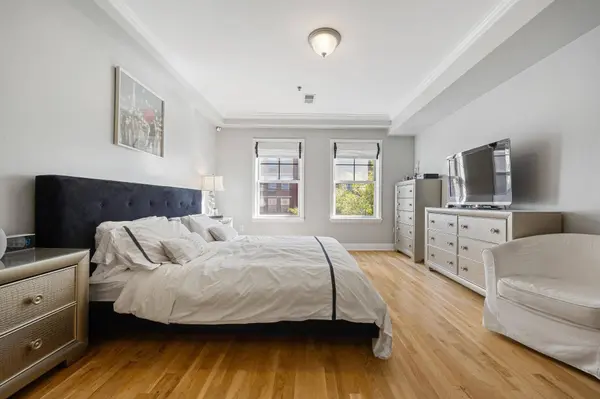53 14TH ST #2B, Hoboken, NJ 07030