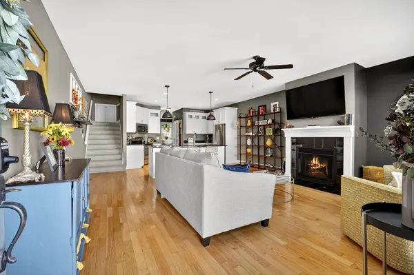 417 S Geyer Rd, St Louis, MO 63122-4163