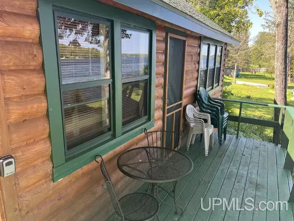 159 E Park Drive, Iron River, MI 49935