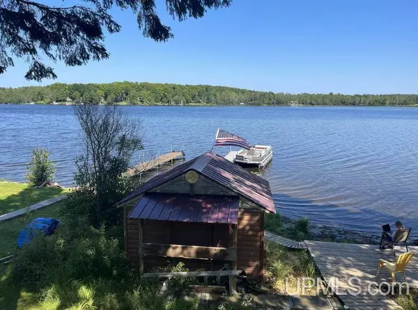 159 E Park Drive, Iron River, MI 49935