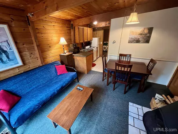 E6280 Snowdrift Street, Ironwood, MI 49938