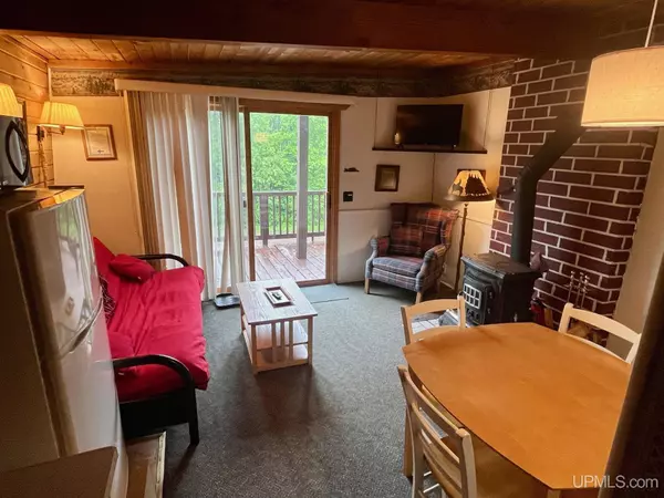 E6280 Snowdrift Street, Ironwood, MI 49938