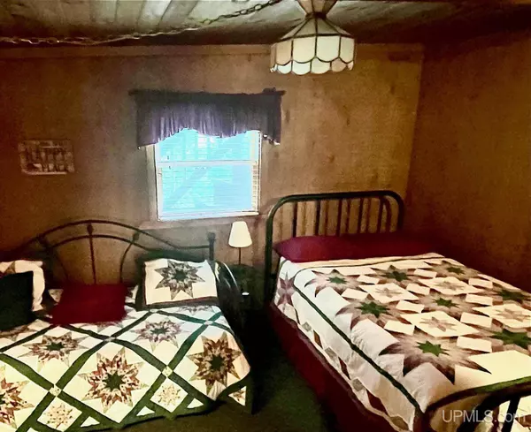 E6280 Snowdrift Street, Ironwood, MI 49938