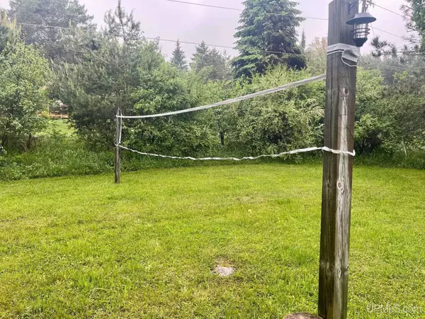 E6280 Snowdrift Street, Ironwood, MI 49938