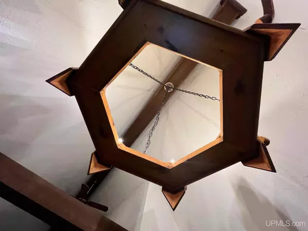 E6280 Snowdrift Street, Bessemer, MI 49938