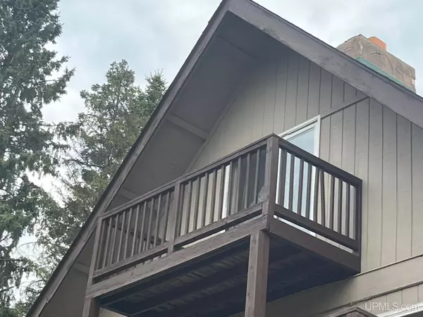 E6280 Snowdrift Street, Bessemer, MI 49938