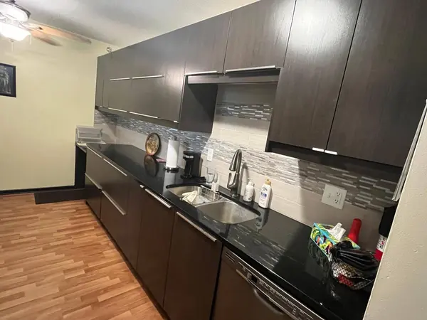4207 Lakeside AVE N #122, Minneapolis, MN 55429
