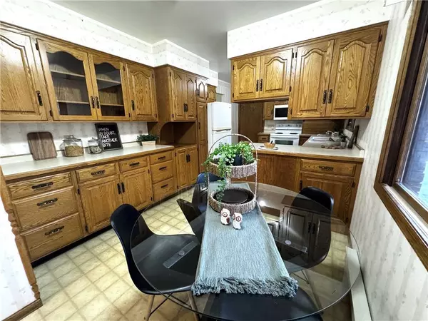 2249 Hatch ST, Eau Claire, WI 54701