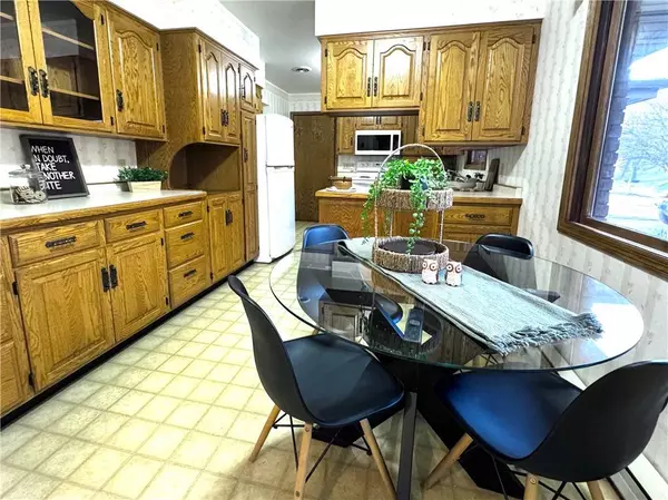 2249 Hatch ST, Eau Claire, WI 54701