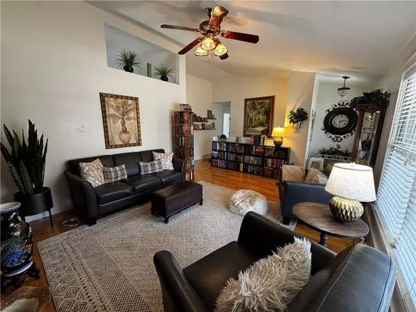 1611 Old English RD, Altoona, WI 54720