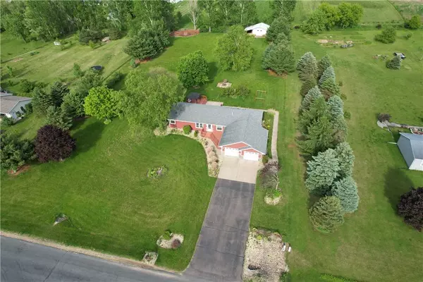 1311 W Northstar LN, Eau Claire, WI 54703