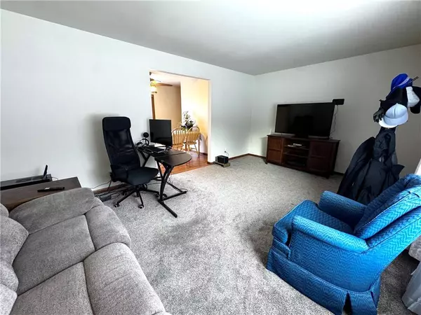 3140 Dale RD, Eau Claire, WI 54703