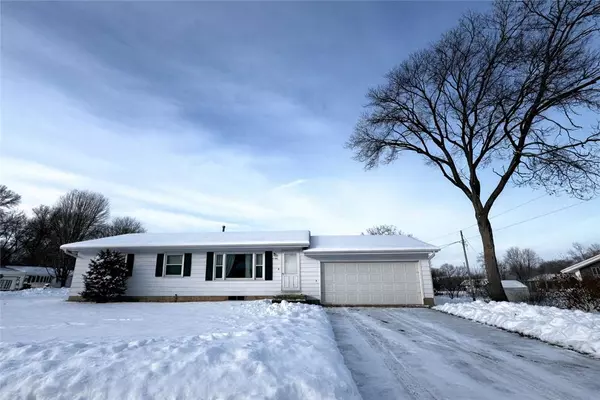 3140 Dale RD, Eau Claire, WI 54703
