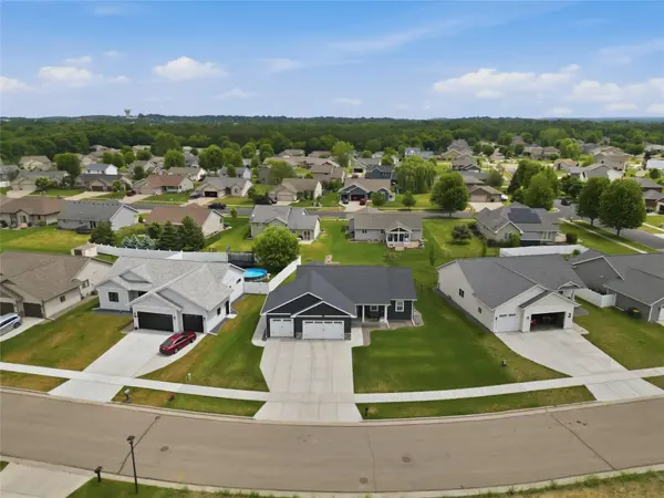 1829 Tucker TRL, Eau Claire, WI 54701