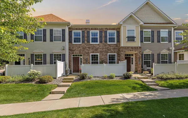 17283 72nd AVE N #1906, Maple Grove, MN 55311