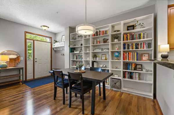 17283 72nd AVE N #1906, Maple Grove, MN 55311