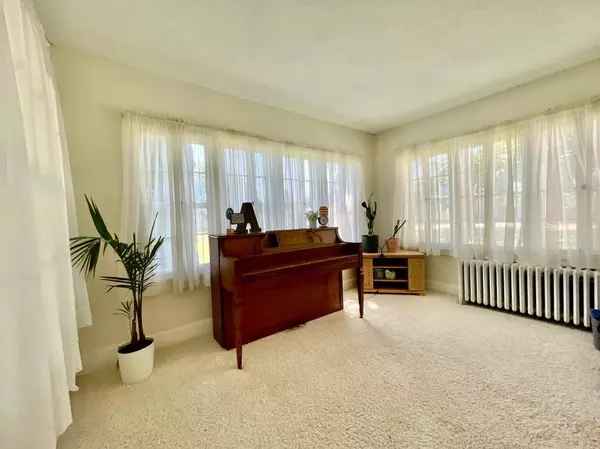 151 N Maple ST, Ellsworth, WI 54011