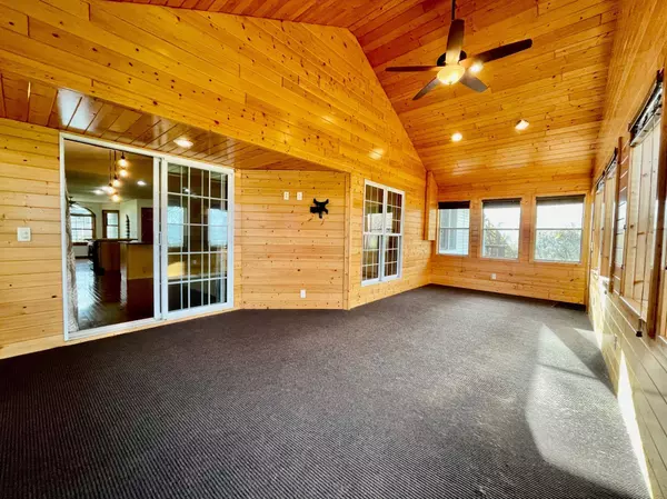 W1162 Aspen DR, Spring Valley, WI 54767