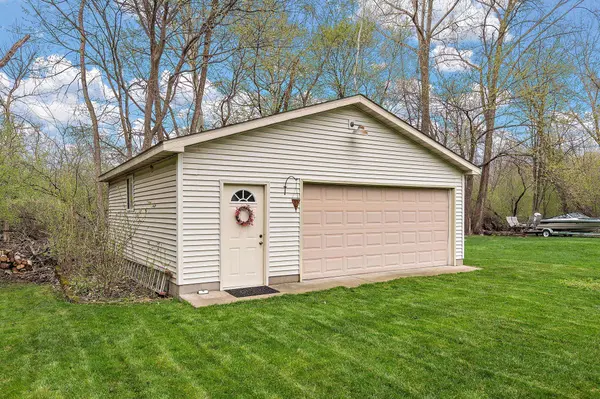 4589 Saddlewood DR, Minnetonka, MN 55345