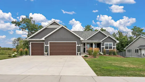 271 Eagle Ridge DR, Roberts, WI 54023