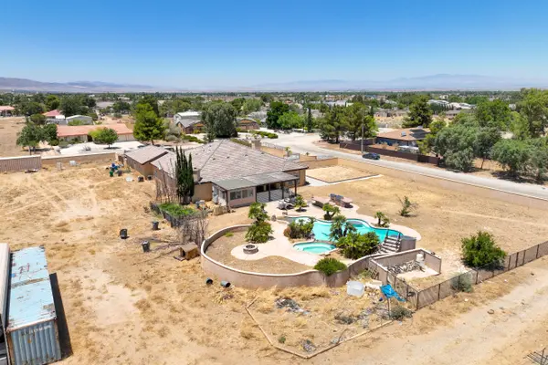 42094 21st St W, Lancaster, CA 93536-3306