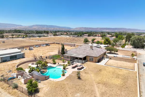 42094 21st St W, Lancaster, CA 93536-3306