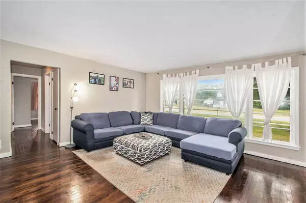 1737 W 32nd Street, Holland, MI 49423