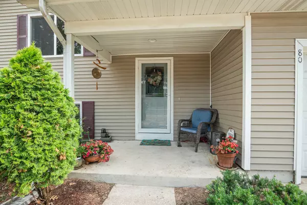 80 Vanderveen, Holland, MI 49424