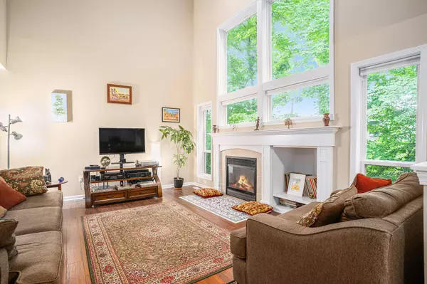 3574 Long Grove SE Drive, Kentwood, MI 49512