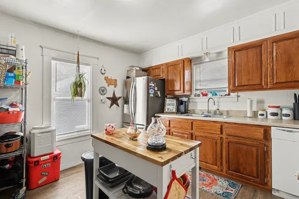 889 Fleming Avenue, Muskegon, MI 49442