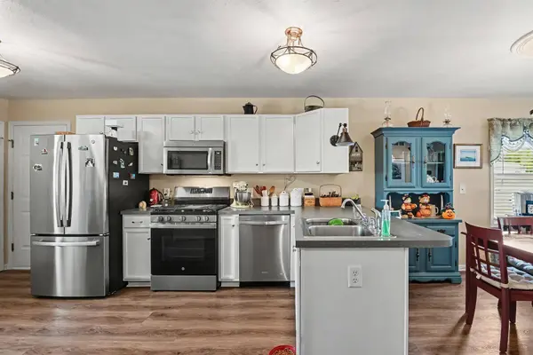 3301 Ridgemont Court, Zeeland, MI 49464