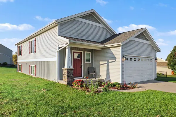 1698 Trent Ridge NE Court, Cedar Springs, MI 49319