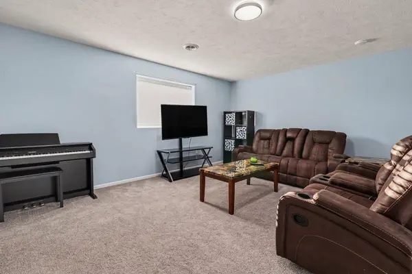 1698 Trent Ridge NE Court, Cedar Springs, MI 49319
