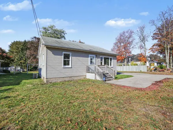 3161 McCracken Street, Norton Shores, MI 49441