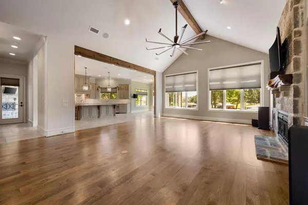 5581 Nancy Drive, Chandler, TX 75758