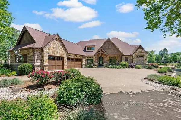 5581 Nancy Drive, Chandler, TX 75758