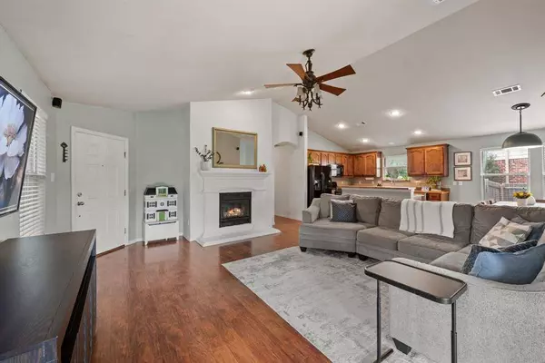 11800 Cottontail Drive, Fort Worth, TX 76244