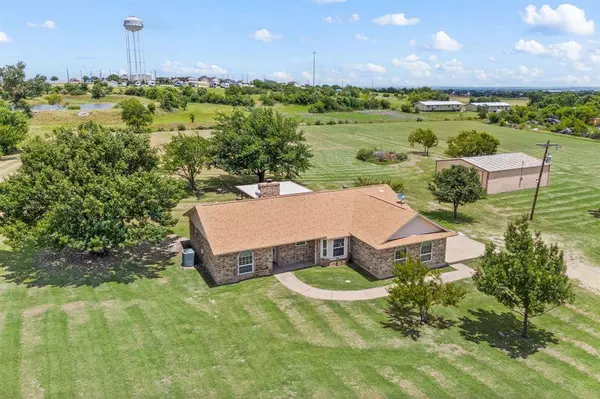 7655 Veal Station Road, Azle, TX 76020