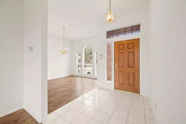 1517 Willowross Drive, Lewisville, TX 75077