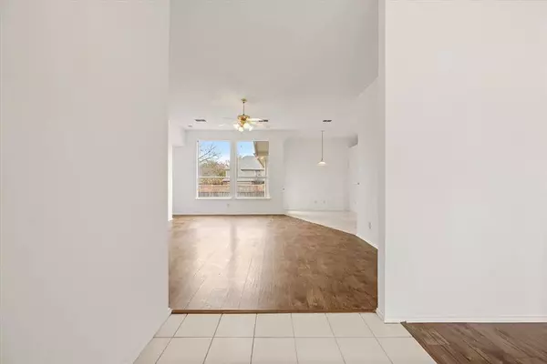 1517 Willowross Drive, Lewisville, TX 75077