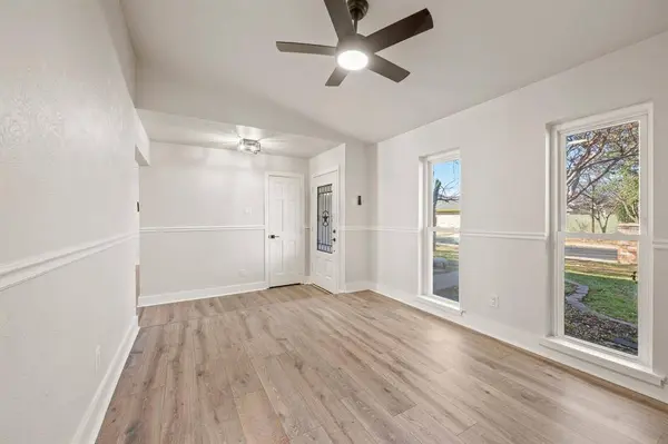 4 Robins Nest Drive, Hickory Creek, TX 75065