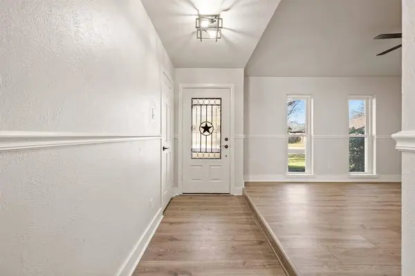 4 Robins Nest Drive, Hickory Creek, TX 75065