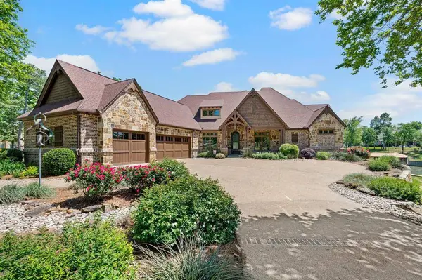 5581 Nancy Circle, Chandler, TX 75758