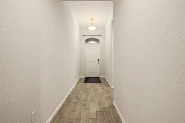 2105 Myrtle Beach Drive, Fort Worth, TX 76108