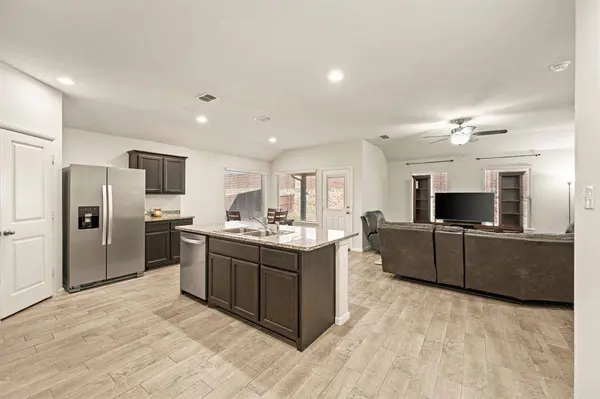 2105 Myrtle Beach Drive, Fort Worth, TX 76108