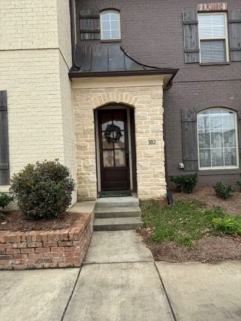 103 Farm View Dr #302, Oxford, MS 38655-7729