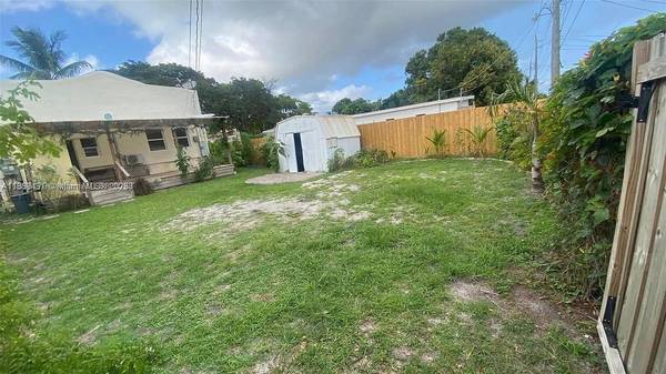 1932 Dewey St #1, Hollywood, FL 33020