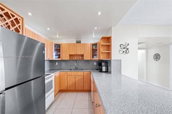 500 Three Islands Blvd #309, Hallandale Beach, FL 33009